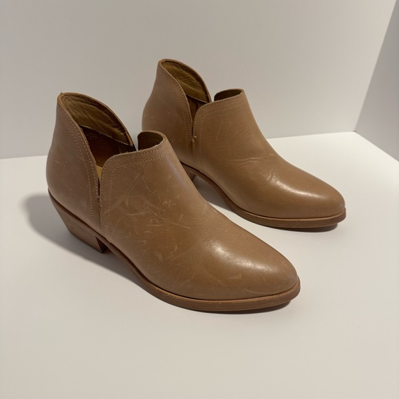 NEW Nisolo Mia Everyday Leather Ankle Bootie Almond size 7 - Picture 5 of 10